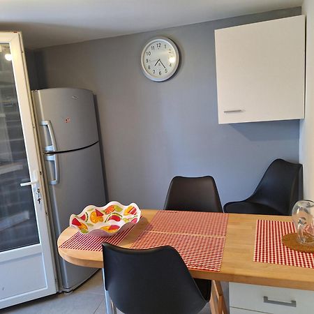 Agreable Studio Tout Equipe Montsoué Exteriör bild